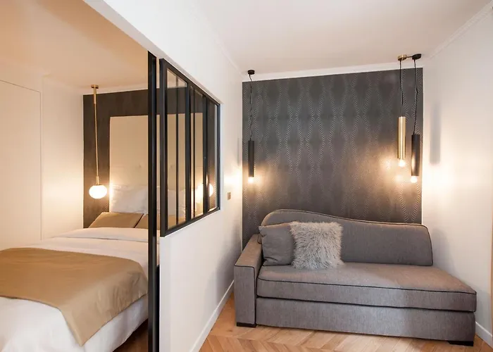 Odeon - Notre Dame Climatise-wifi Apartment *